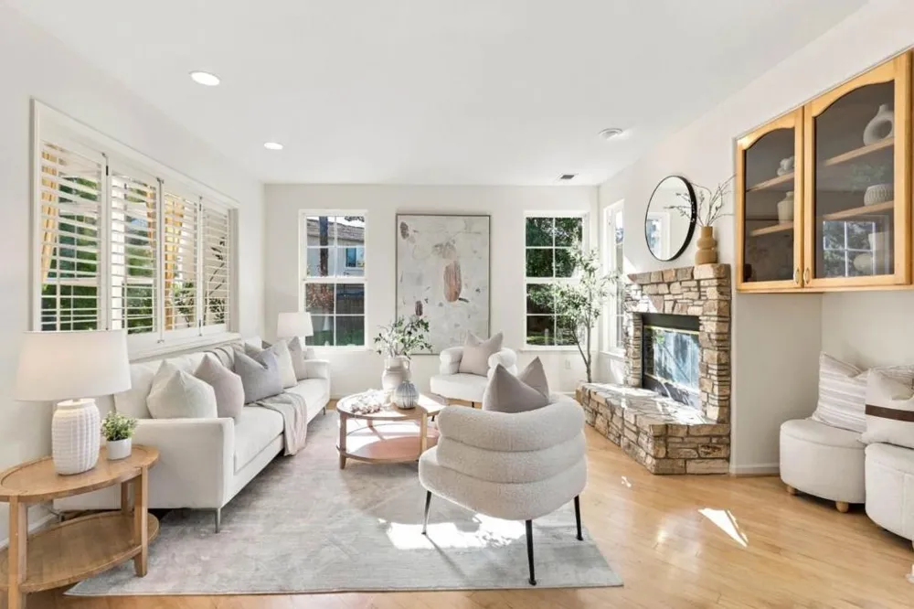 18896 Woodleigh Court Saratoga, CA 95070
