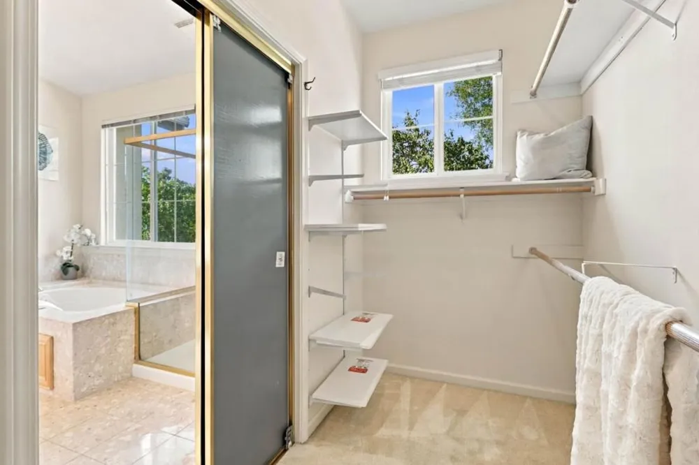 18896 Woodleigh Court Saratoga, CA 95070