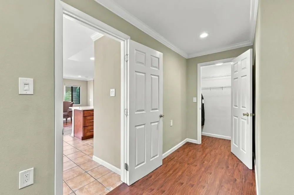 14527 Oak Street Saratoga, CA 95070
