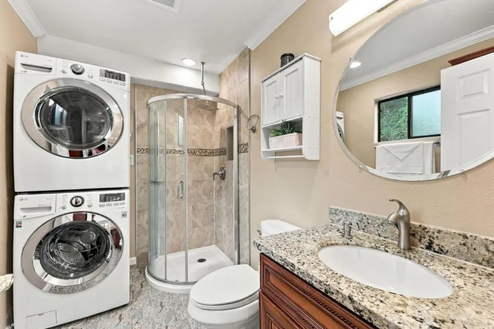 14527 Oak Street Saratoga, CA 95070