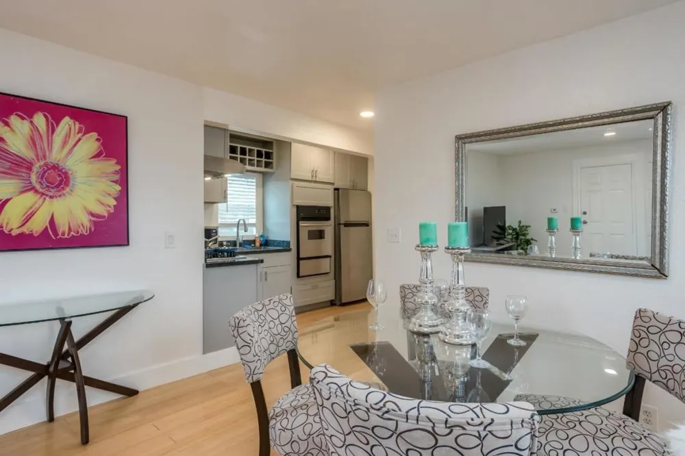 24432445 24th Avenue Oakland, CA 94601