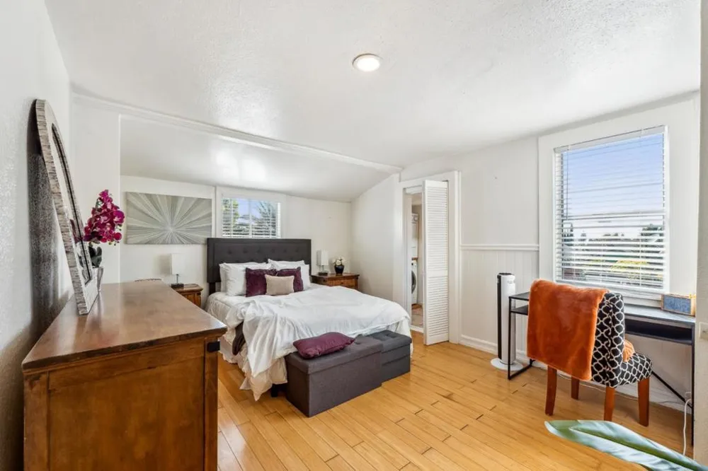 24432445 24th Avenue Oakland, CA 94601