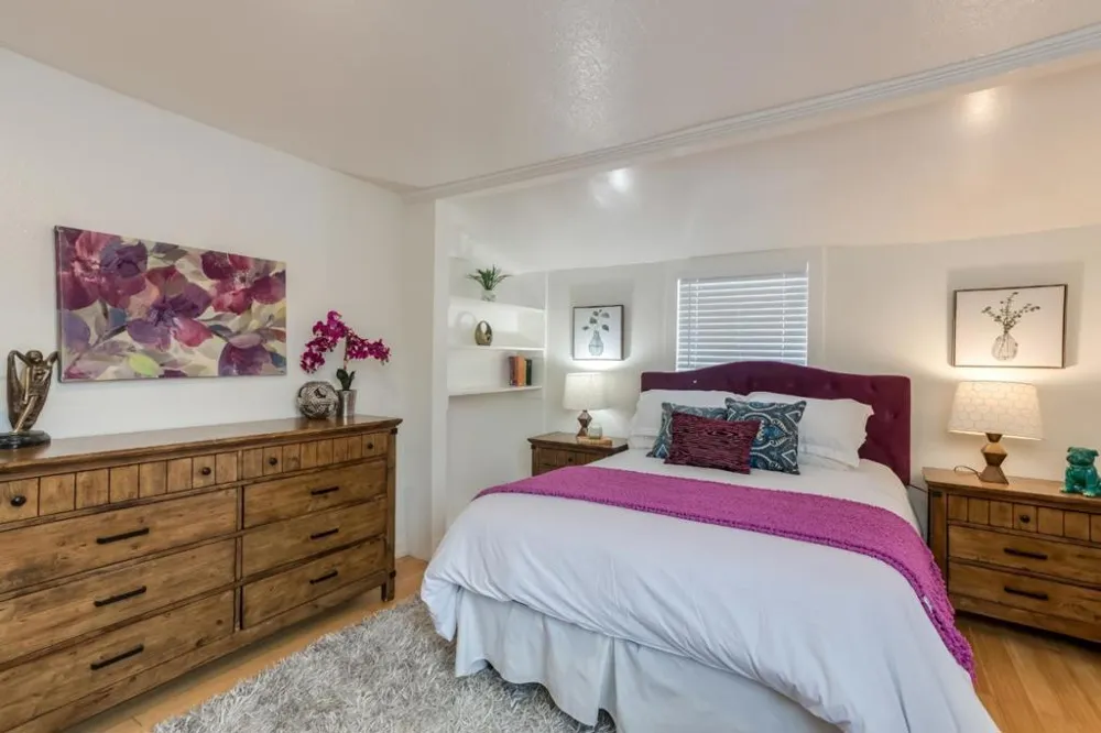 24432445 24th Avenue Oakland, CA 94601