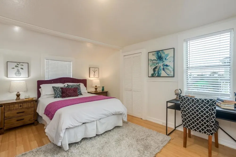 24432445 24th Avenue Oakland, CA 94601