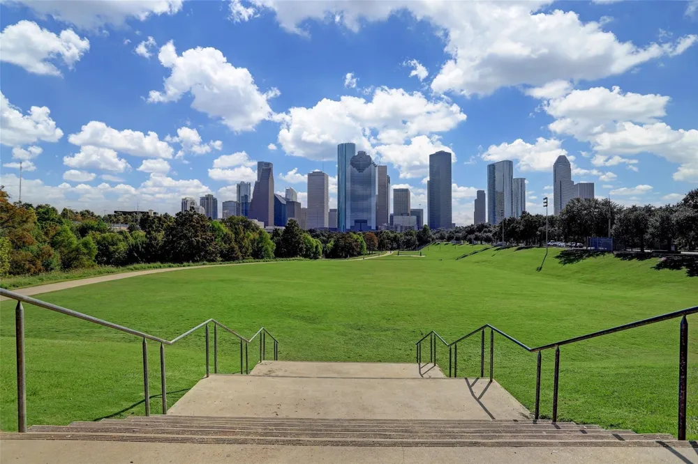 3405 Hicks Street Houston, TX 77007