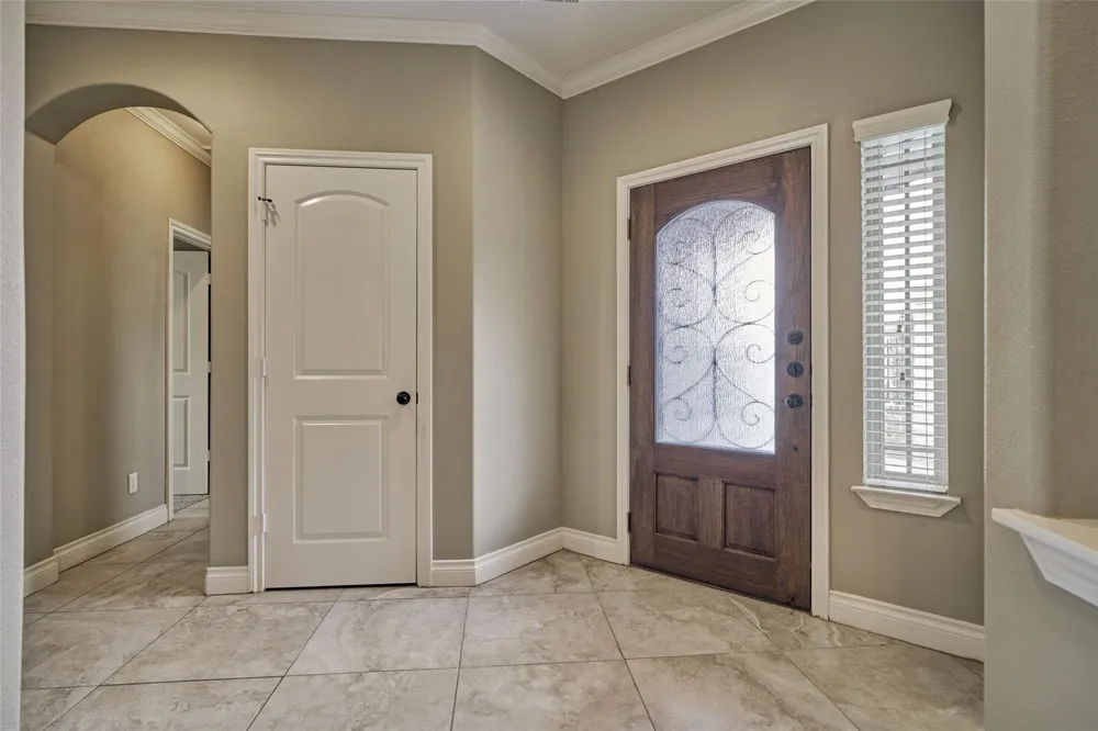 103 Bessie Price Owens Drive Montgomery, TX 77356