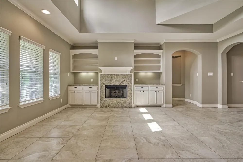 103 Bessie Price Owens Drive Montgomery, TX 77356