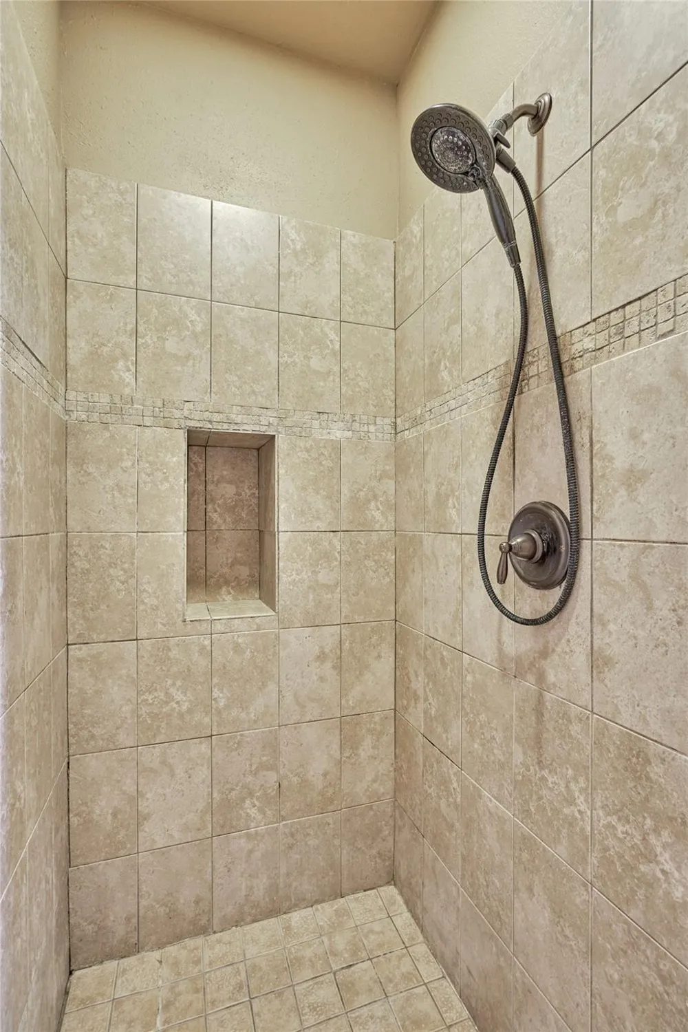 103 Bessie Price Owens Drive Montgomery, TX 77356