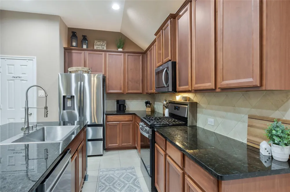 10119 Naples Cliff Court Cypress, TX 77433