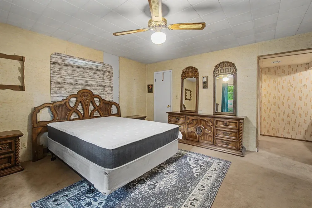 6556 Golden Oaks Drive Conroe, TX 77385