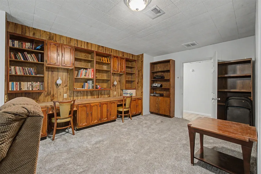 6556 Golden Oaks Drive Conroe, TX 77385