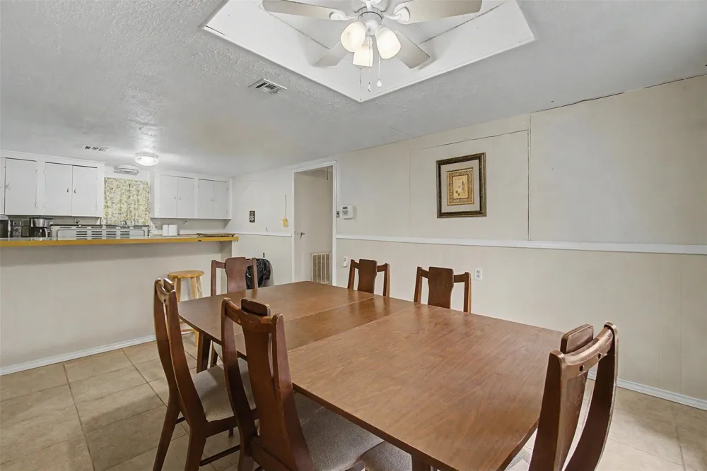 6556 Golden Oaks Drive Conroe, TX 77385