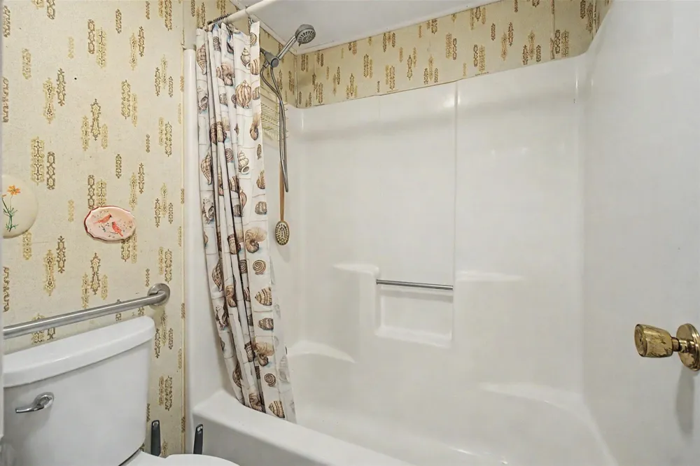 6556 Golden Oaks Drive Conroe, TX 77385