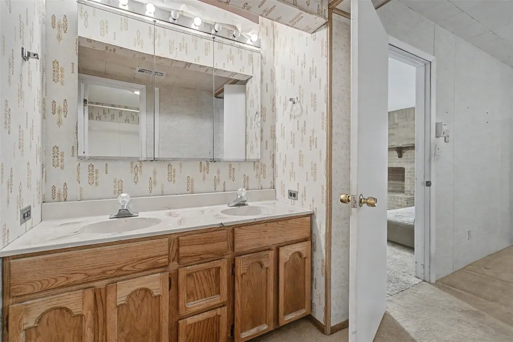6556 Golden Oaks Drive Conroe, TX 77385