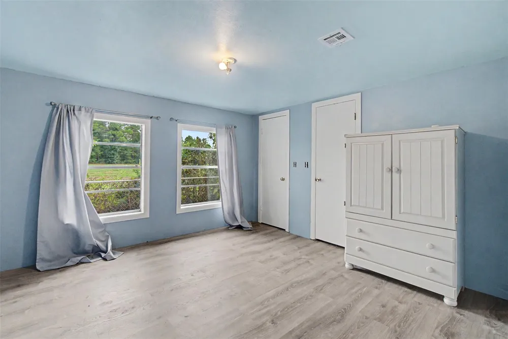 6556 Golden Oaks Drive Conroe, TX 77385
