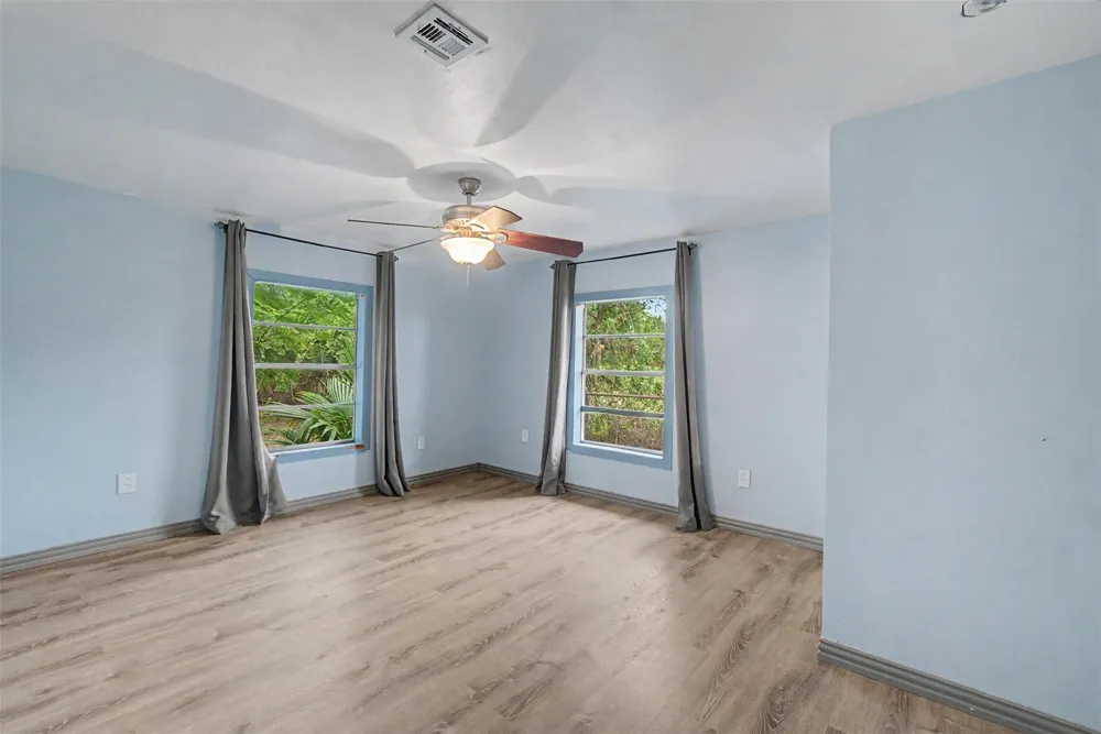 6556 Golden Oaks Drive Conroe, TX 77385