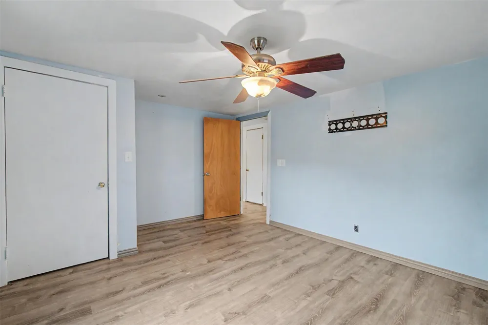 6556 Golden Oaks Drive Conroe, TX 77385