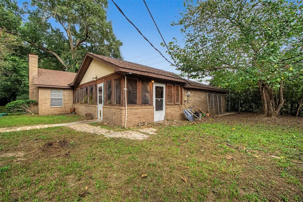 6556 Golden Oaks Drive Conroe, TX 77385