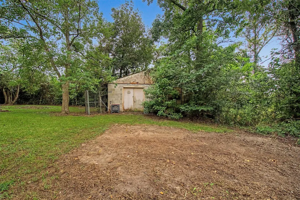 6556 Golden Oaks Drive Conroe, TX 77385