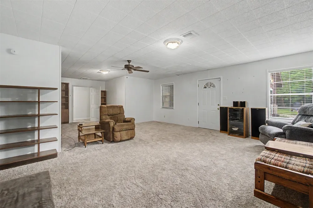 6556 Golden Oaks Drive Conroe, TX 77385