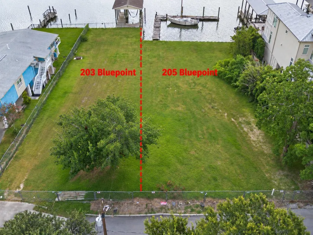 205 Blue Point Road Clear Lake Shores, TX 77565