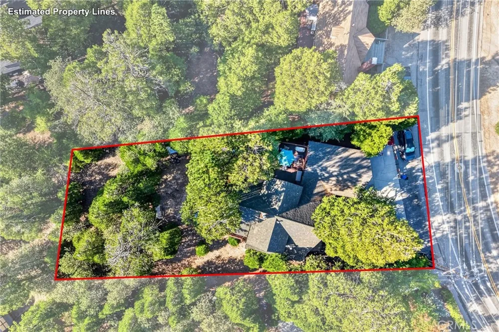 374 Grass Valley Road Lake Arrowhead, CA 92352