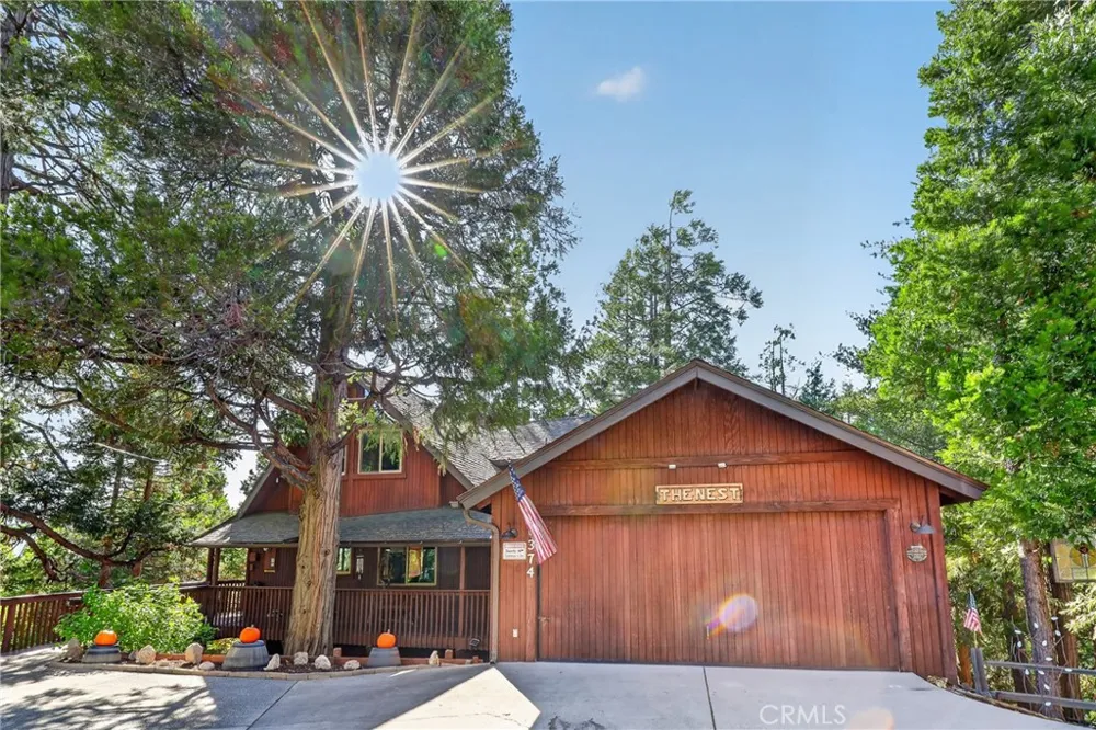 374 Grass Valley Road Lake Arrowhead, CA 92352