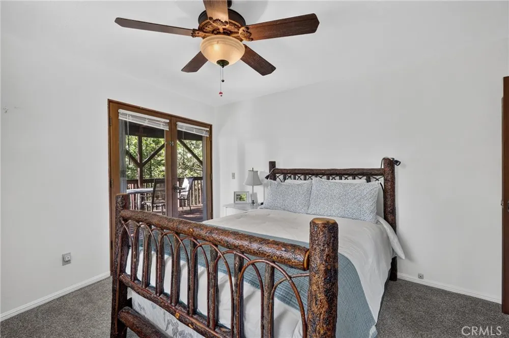 374 Grass Valley Road Lake Arrowhead, CA 92352