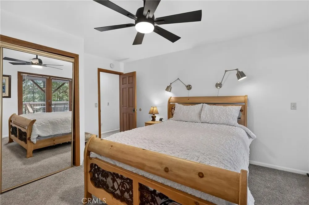 374 Grass Valley Road Lake Arrowhead, CA 92352