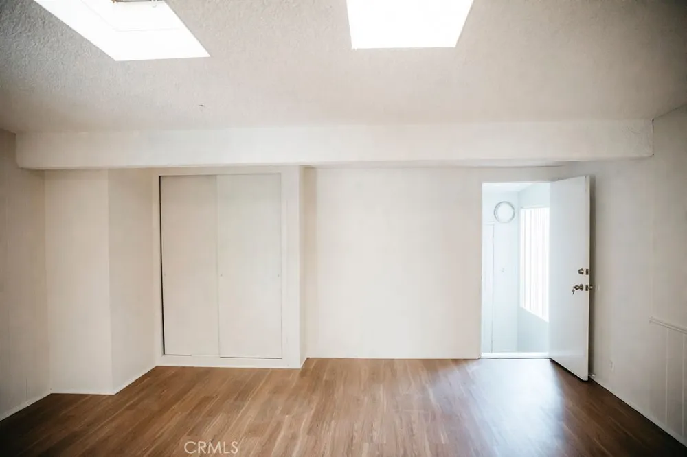 1760 Ruhland Avenue Manhattan Beach, CA 90266