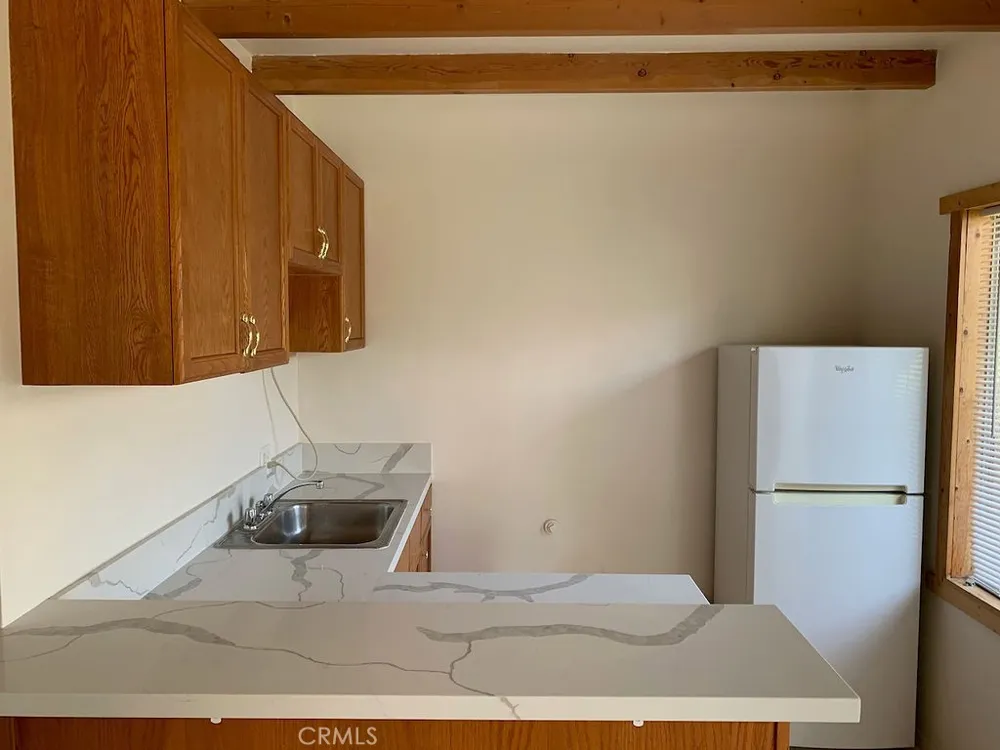 1760 Ruhland Avenue Manhattan Beach, CA 90266