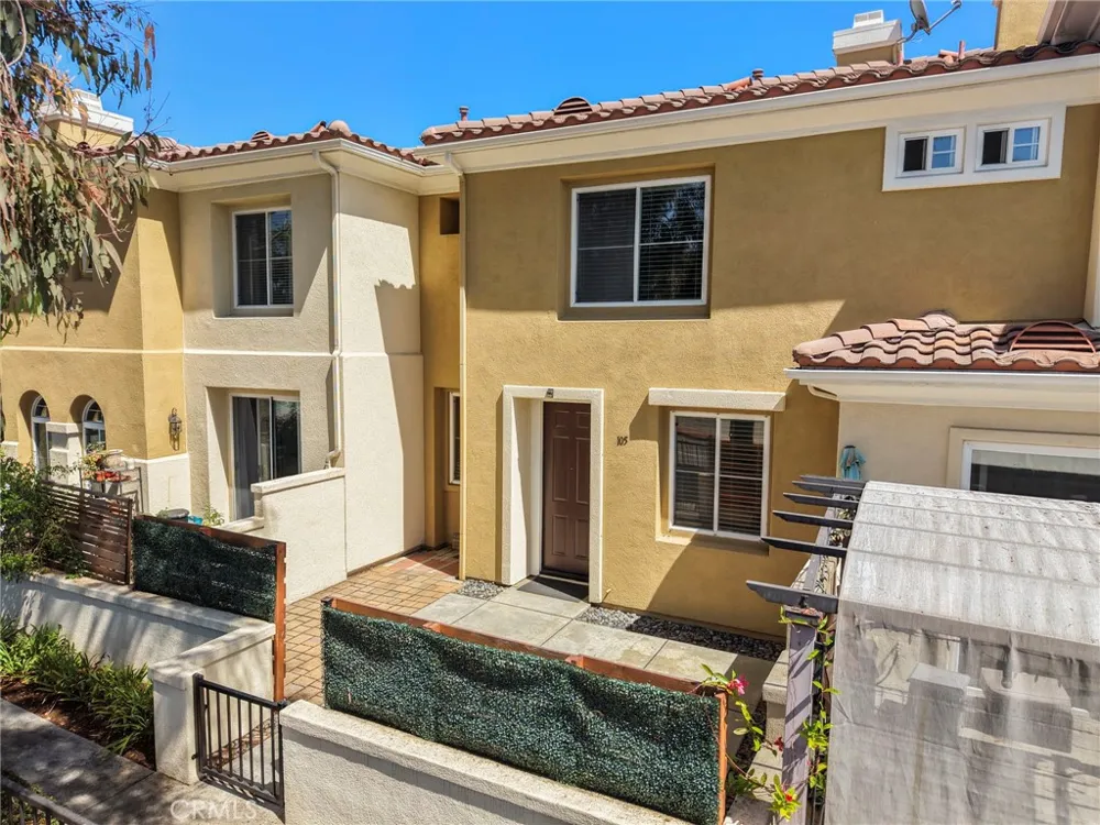 105 Via Vicini Rancho Santa Margarita, CA 92688