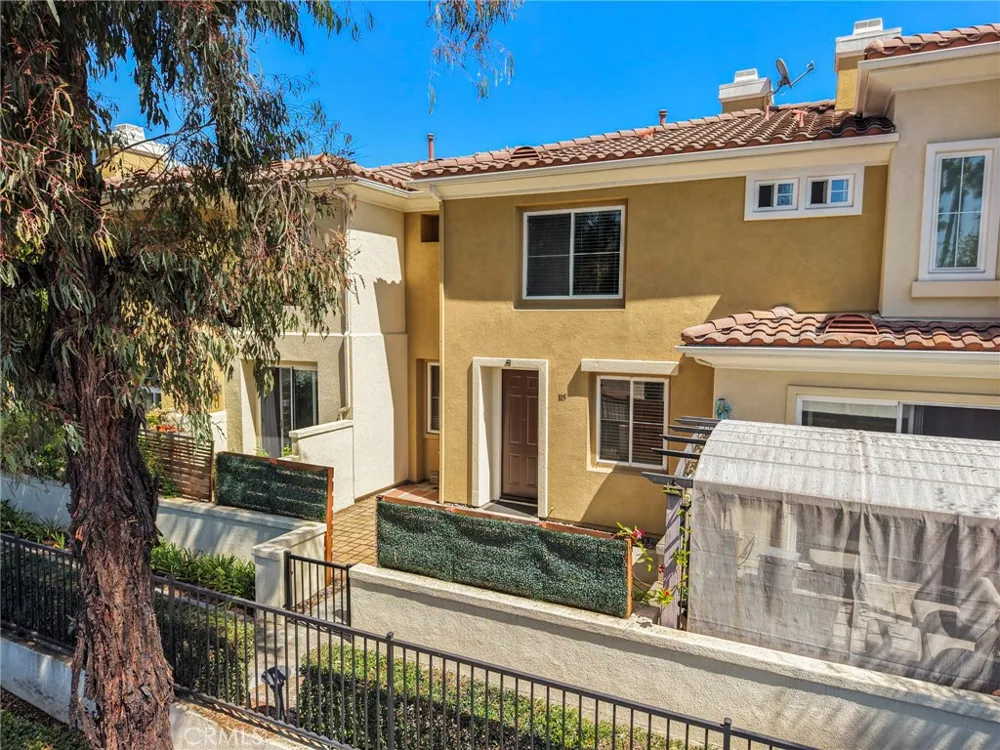 105 Via Vicini Rancho Santa Margarita, CA 92688