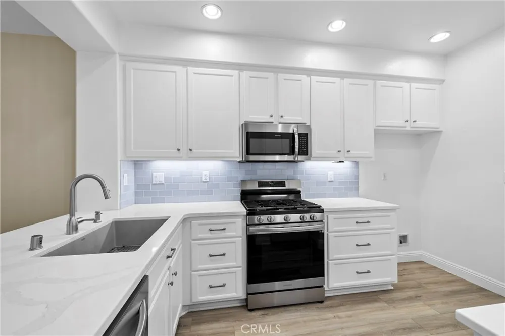 105 Via Vicini Rancho Santa Margarita, CA 92688