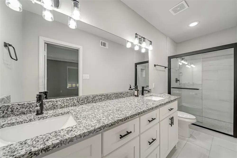 7312 Main Street Houston, TX 77030