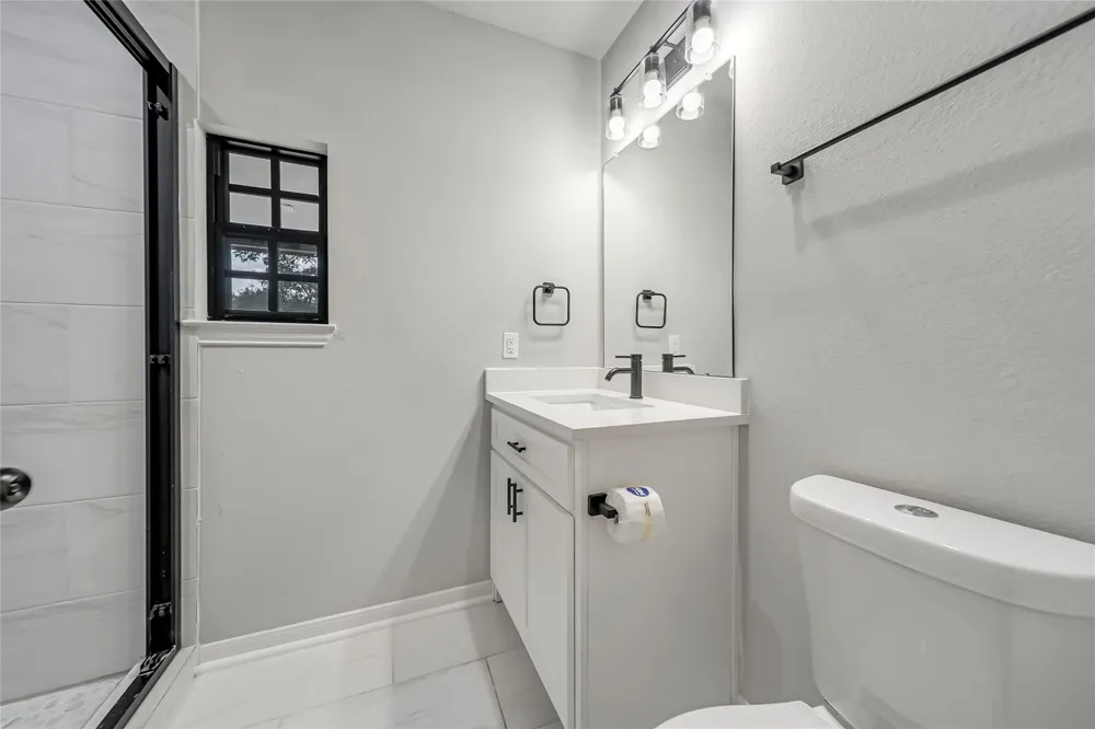 7312 Main Street Houston, TX 77030