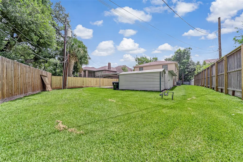 7312 Main Street Houston, TX 77030