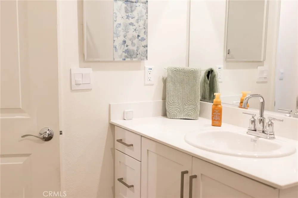 16179 Lumia Way Fontana, CA 92336