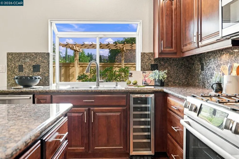 220 Promenade Ln Danville, CA 94506
