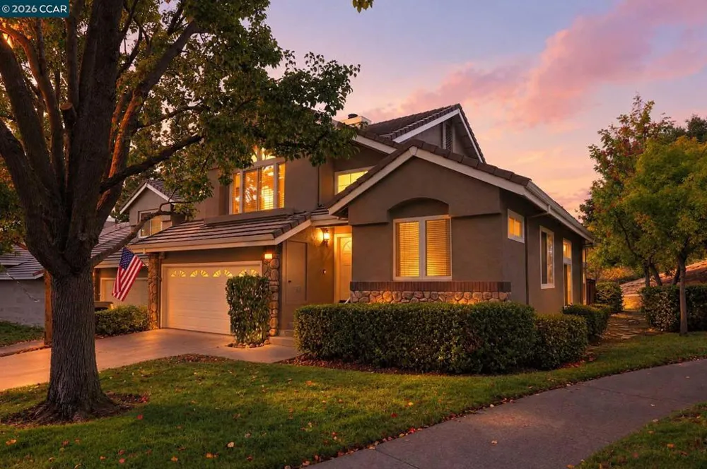 220 Promenade Ln Danville, CA 94506