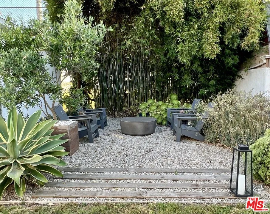 3865 Lyceum Avenue Los Angeles, CA 90066