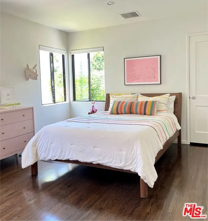 3865 Lyceum Avenue Los Angeles, CA 90066