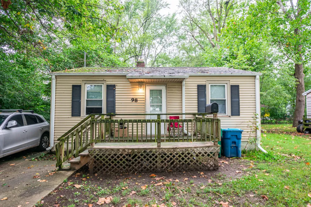 98 23rd Street S Battle Creek, MI 49015
