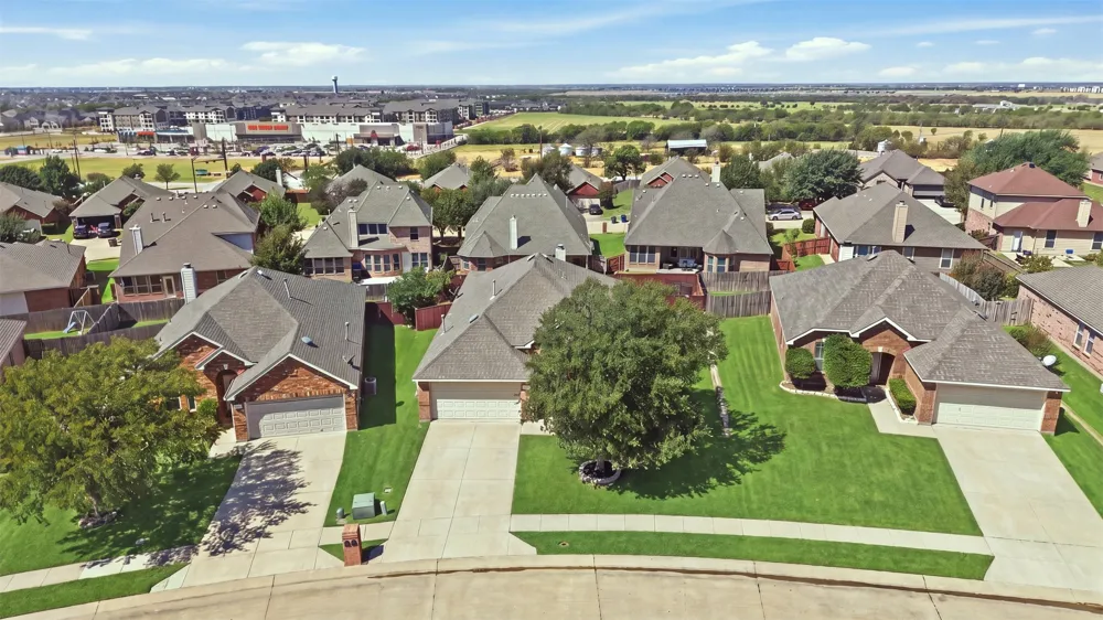 2829 Quarter Horse Lane Celina, TX 75009