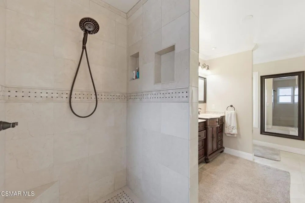 939 Ranch House Road Westlake Village, CA 91361