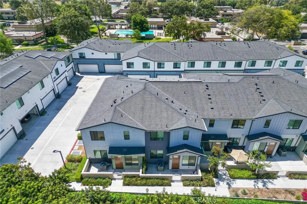 2775 W Pepper Tree Anaheim, CA 92801