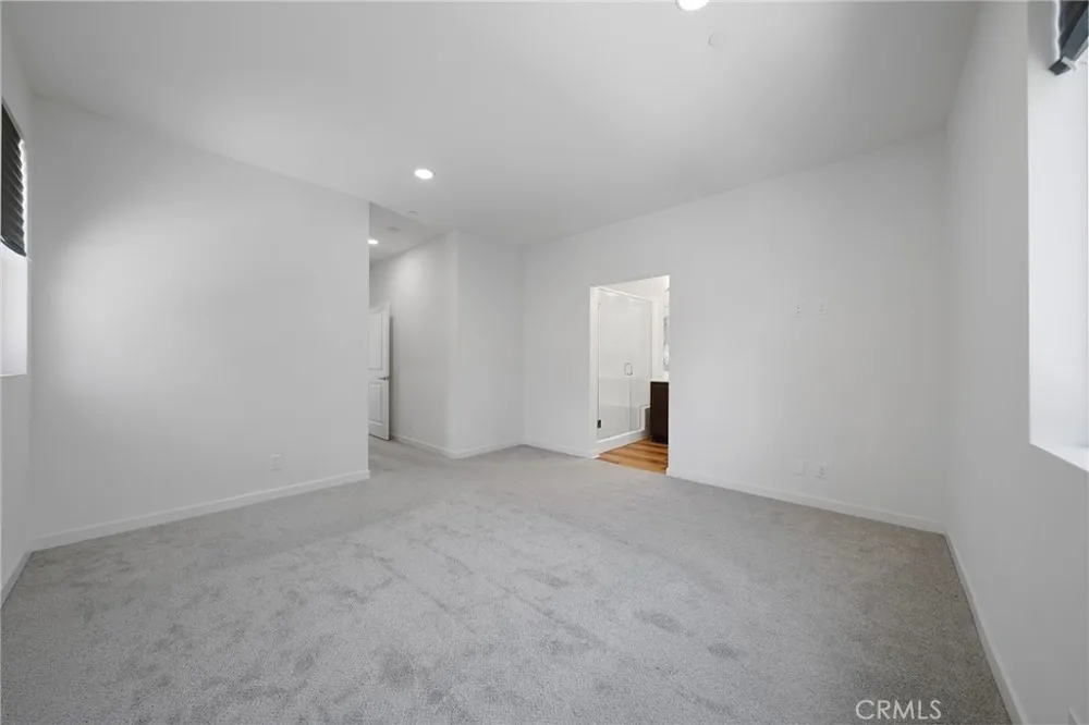 2775 W Pepper Tree Anaheim, CA 92801