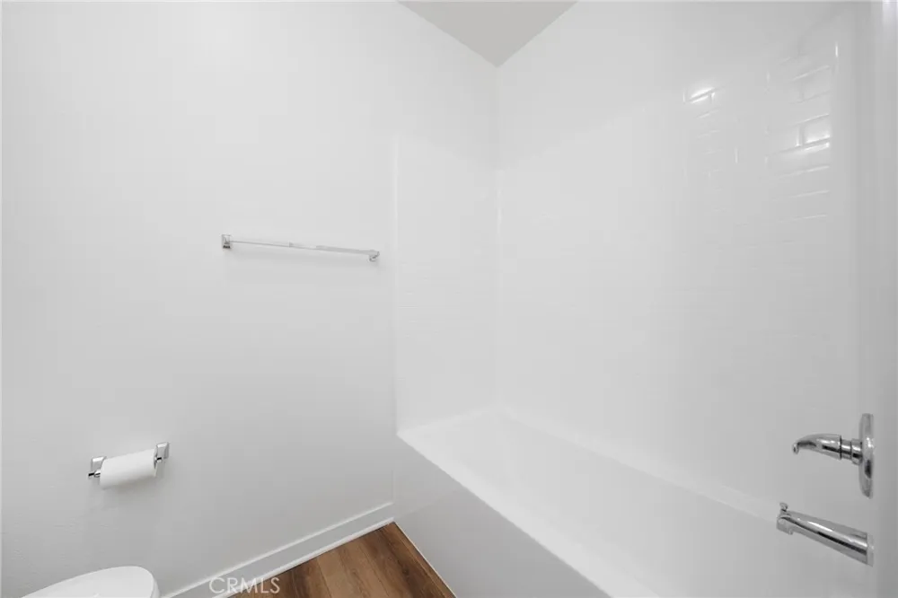 2775 W Pepper Tree Anaheim, CA 92801