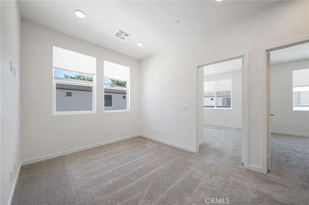 2775 W Pepper Tree Anaheim, CA 92801