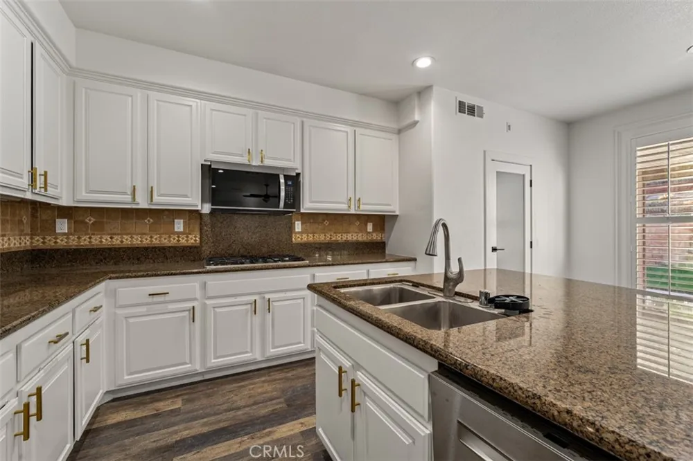 27367 Pinyon Murrieta, CA 92562